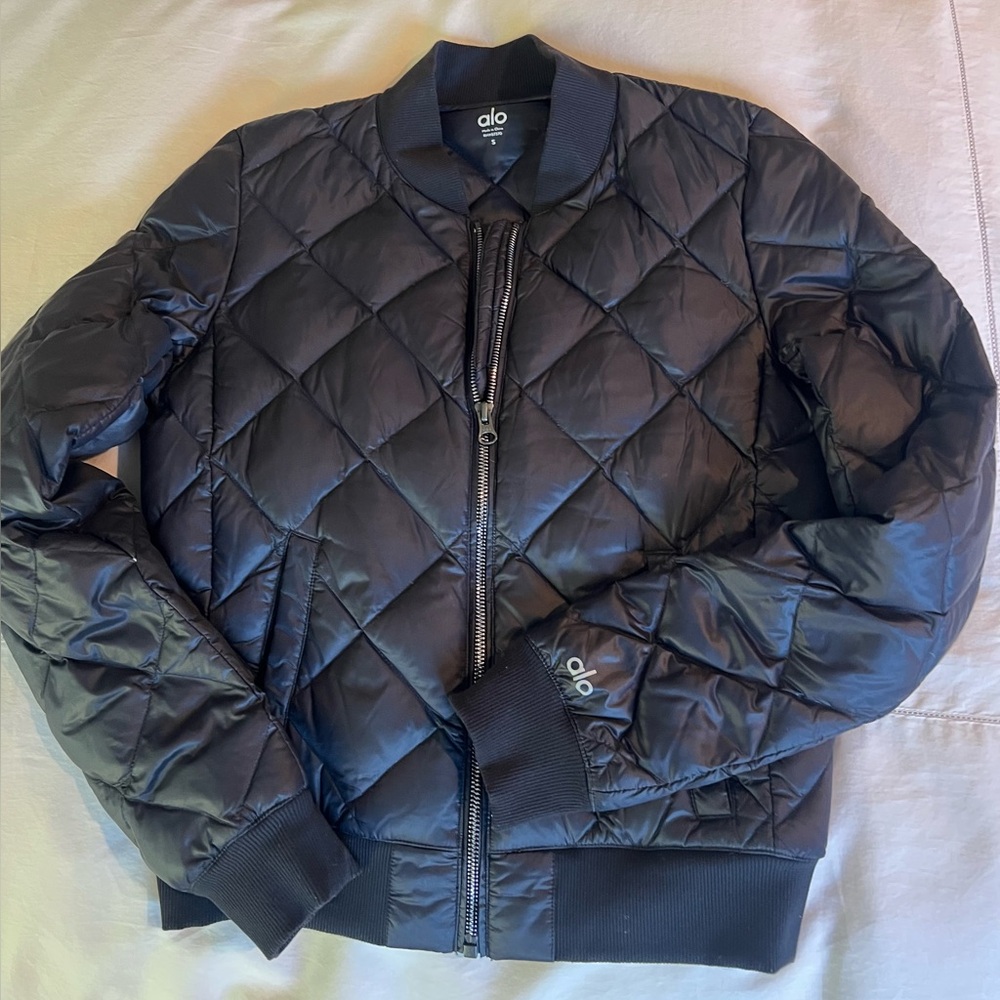 ALO Yoga Men's Black Quilted Bomber Jacket